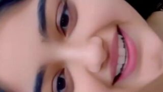 Beautiful young girl ki live sex video bahut hot kare gi