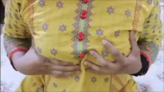 Shopping karne gai chuda k aa gai desi xxx video dekhe