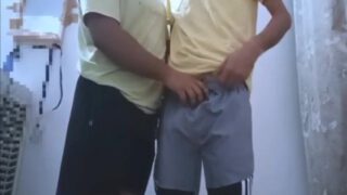 Pakistani Pathan bade lund se gaand lene ki anal sex video