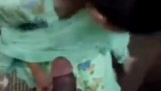Khala se lund chusakar use doggystyle choda