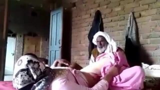 Dehati balochi sasur ne chodi apni khubsurat bahu