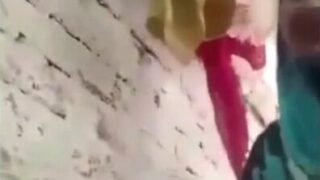 Ladki ne chusa chacha ka lamba lauda
