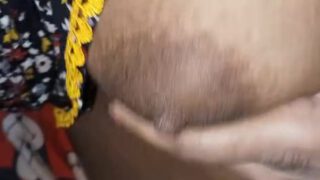 Shadi shuda Stepsister ke big boobs dabane ki porn video