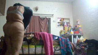 BBW sexy Aunty ki dress change karte hue hot porn video